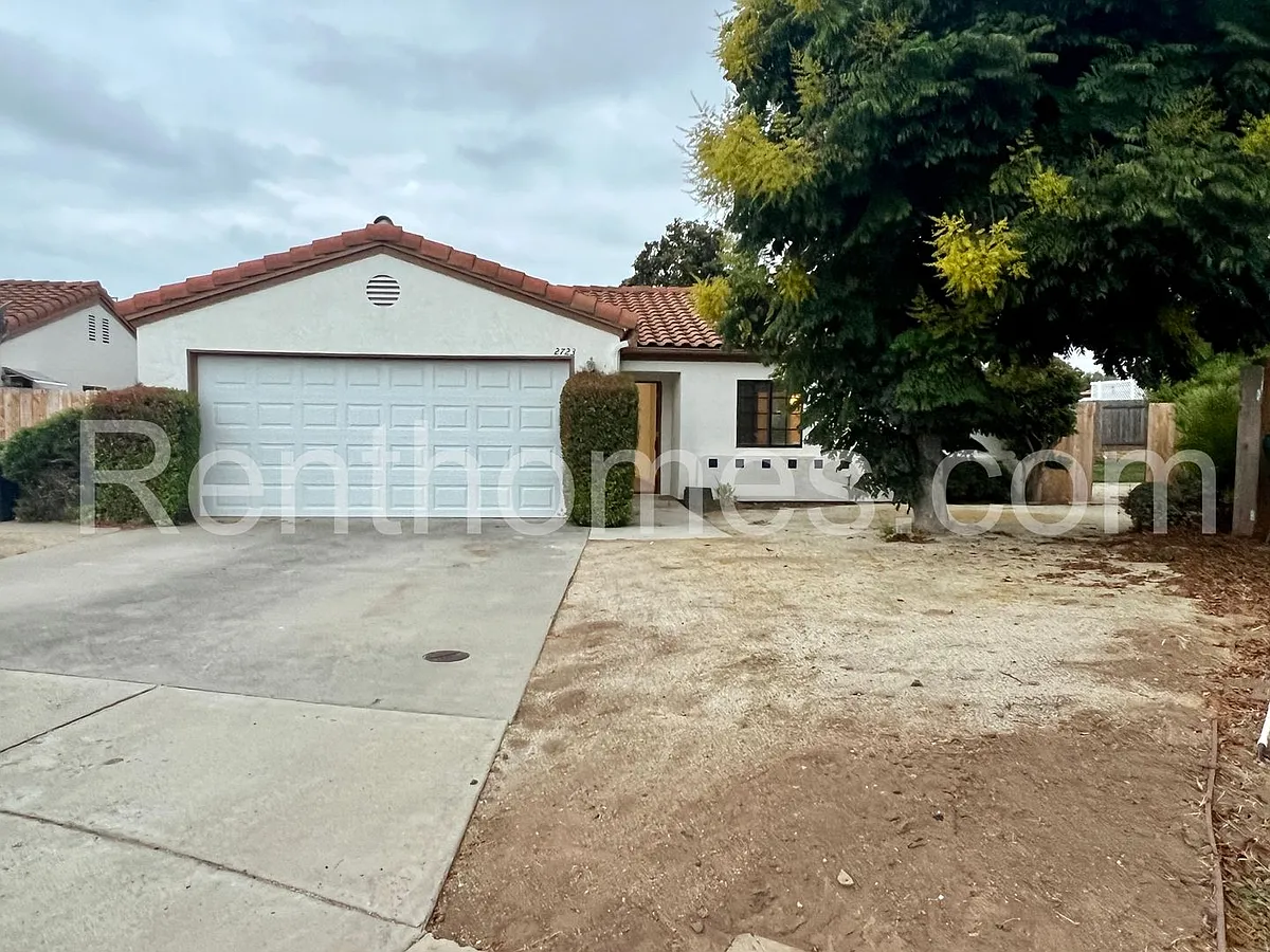 Building Photo - 2723 Malibu Pl