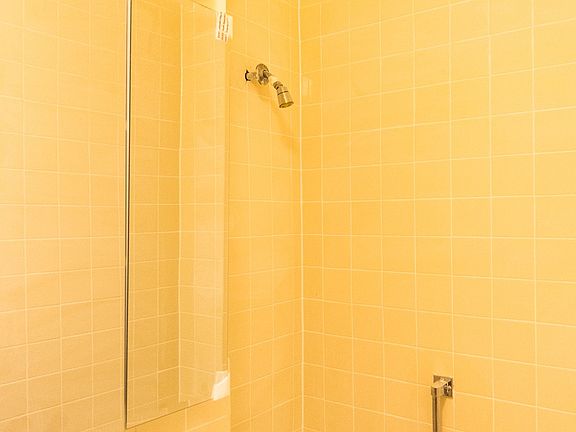 4th image of 213 Eastern Pkwy APT 1