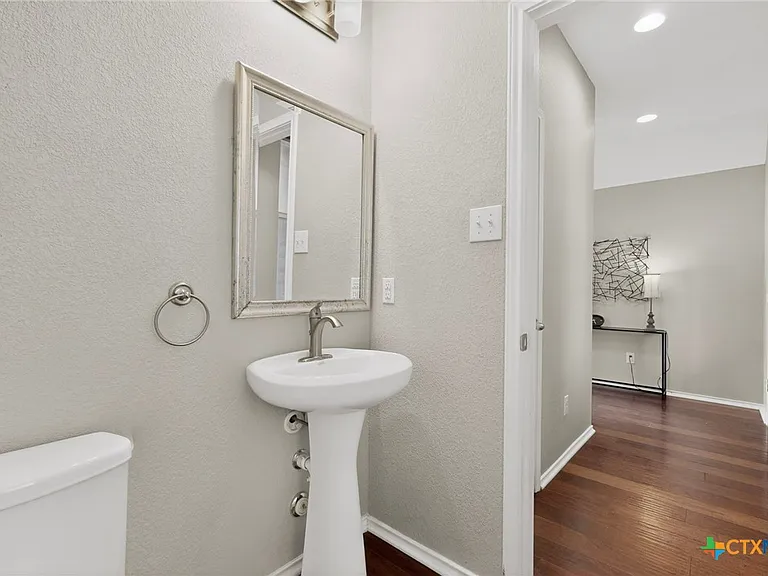 429 Sheepshank Dr — Photo 17