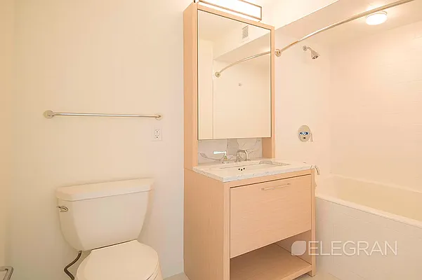 Rented by (Legacy) Elegran | media 7