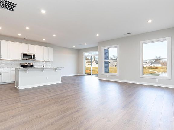 4th image of 3935 Heatherstone Dr
