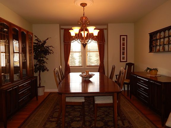 4th image of 1 Post Oak Ct