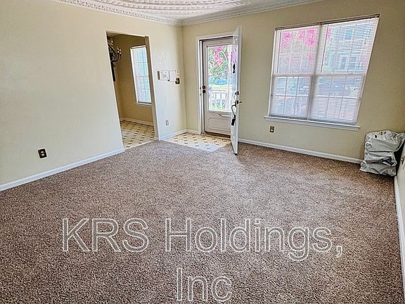 3rd image of 806 Whitehead Ave