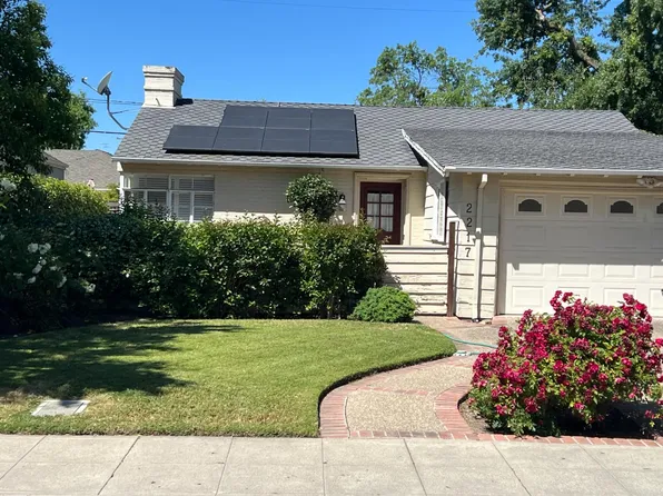 2217 Lakeside Ave, Stockton, CA 95204