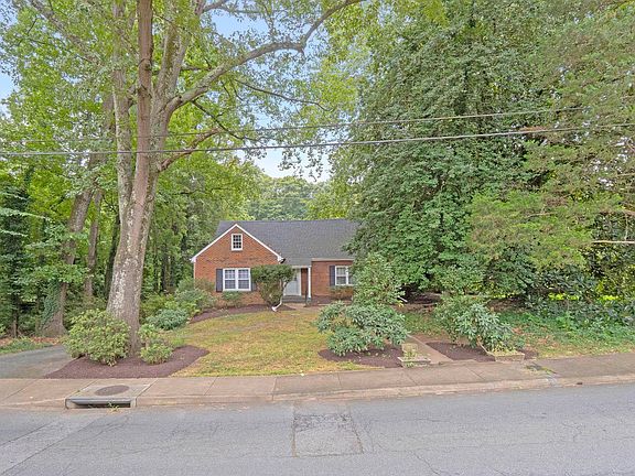 3rd image of 1606 Grove Rd