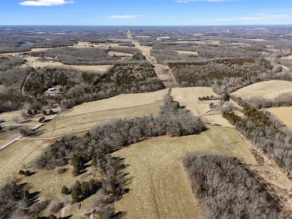 131 Whiskey Creek Rd, Washington, MO 63090