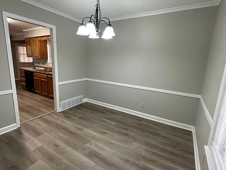 2760 Bragg Ln — Photo 5