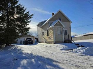 209 8th St NE, Chisholm, MN 55719