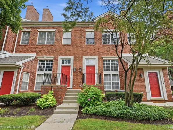 1522 Maryland Club Dr, Royal Oak, MI 48067