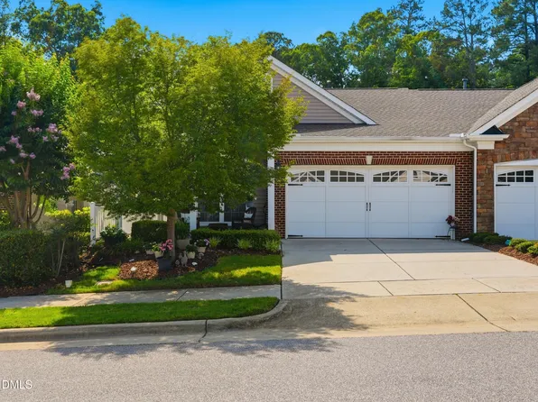 733 Finnbar Dr, Cary, NC 27519