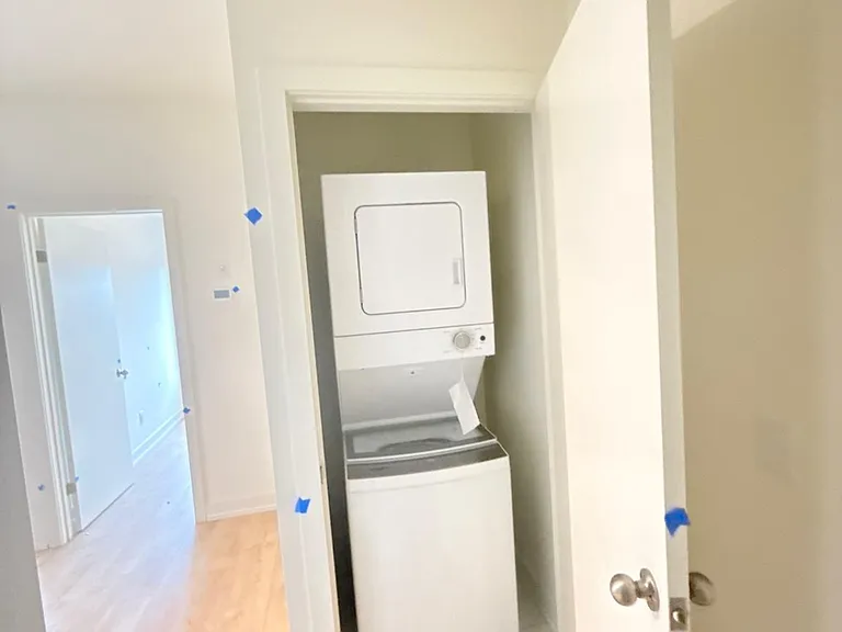 16 Melbourne Ave #317B — Photo 33