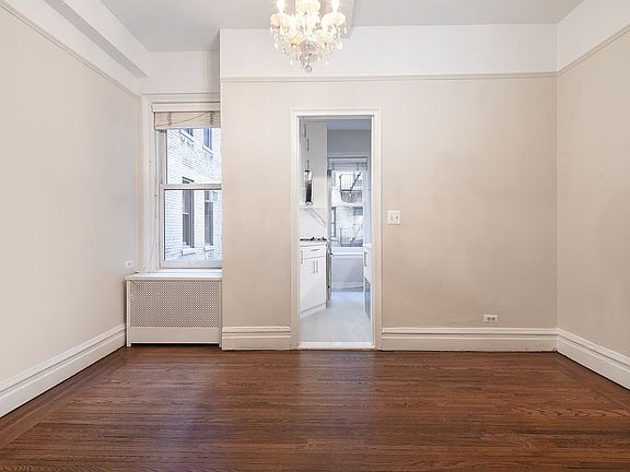 4th image of 77 Park Ave #7A