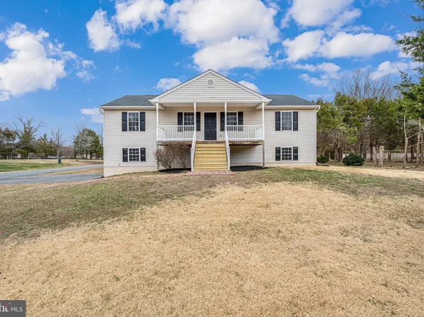 12 Chelsea Manor Ln, Stafford, VA 22554