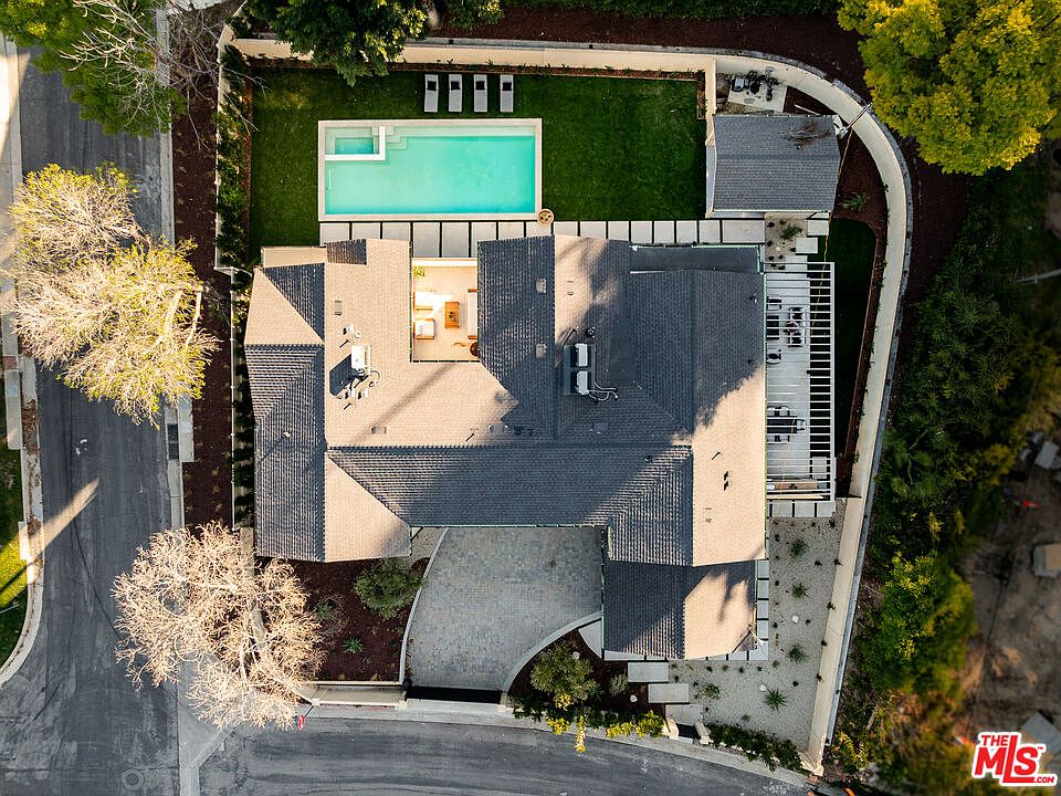 18100 Karen Dr, Tarzana, CA 91356 | MLS #26840287 | Zillow