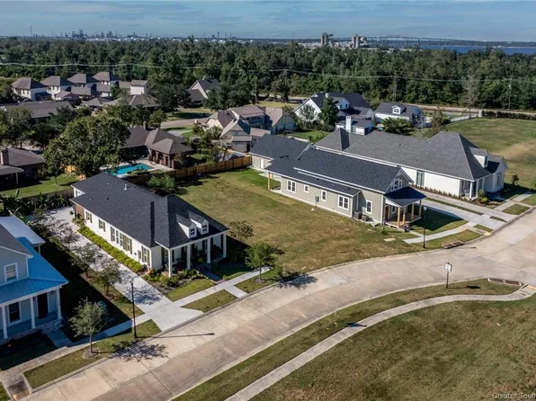 2102 Saint Patrick Ave, Lake Charles, LA 70601