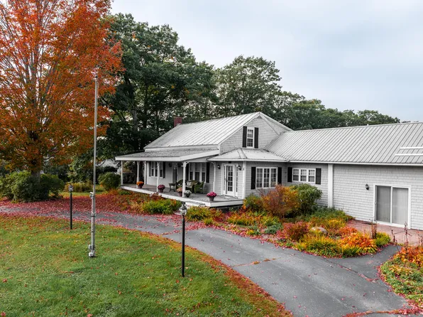 54 Corinna Road, Saint Albans, ME 04971