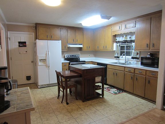 4th image of 423 Forest Glen Dr