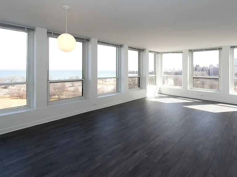 Dining/Living room