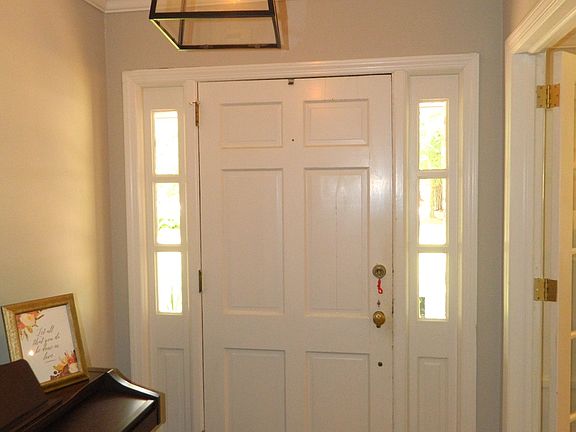 5th image of 744 McClure Dr