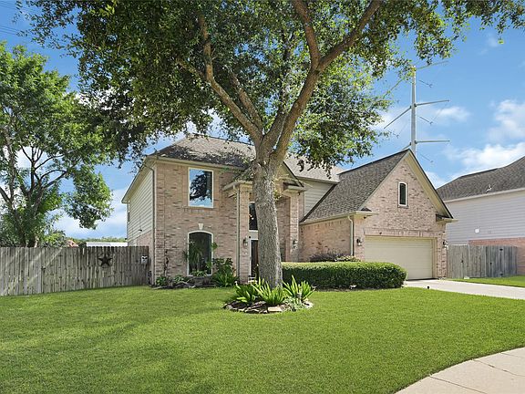4th image of 2205 W Van Trease Dr