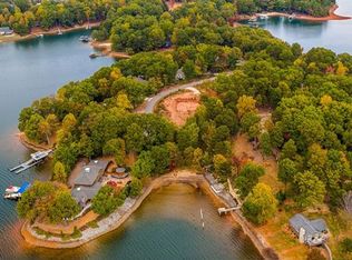 121 Chasestone Ln, Mooresville, NC 28117