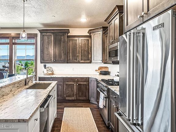 5th image of 1288 Deer Park Cir #203