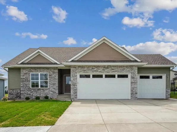 1223 Covered Wagon Dr, Iowacity, IA 52240