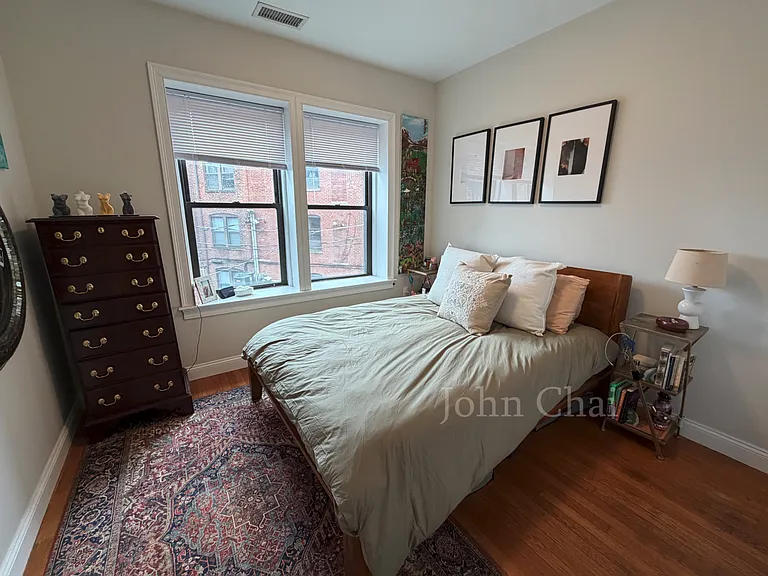 3 Sutherland Rd #2 — Photo 20