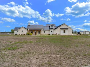 115 Tracks Trl, Center Point, TX 78010