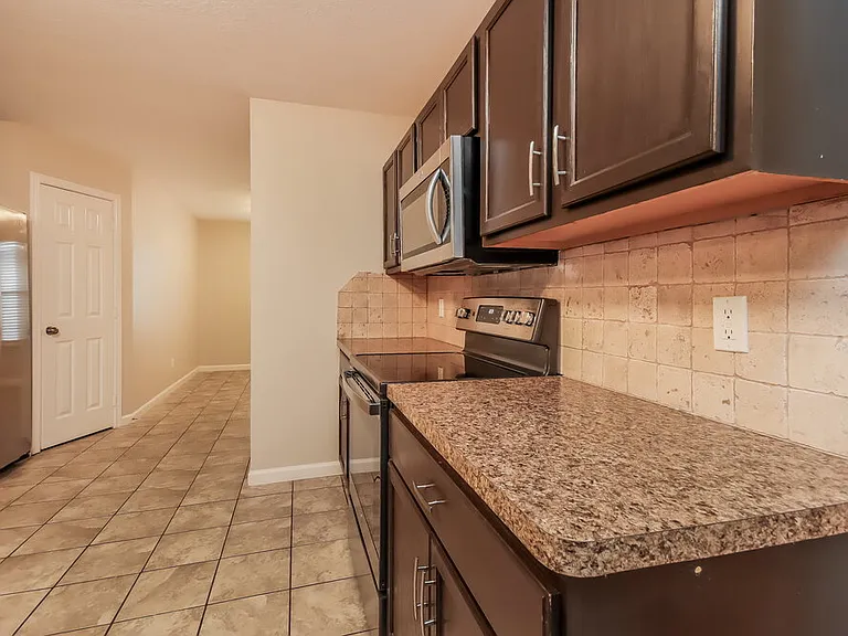 5016 Asia Ln — Photo 8