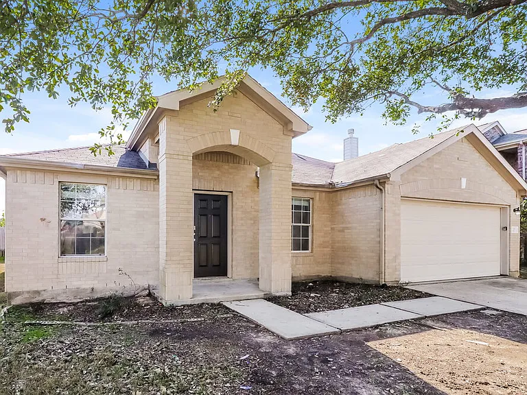 6227 Channelbrook Ln — Photo 3