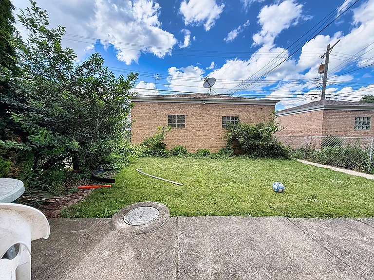 6316 W Belmont Ave — Photo 21