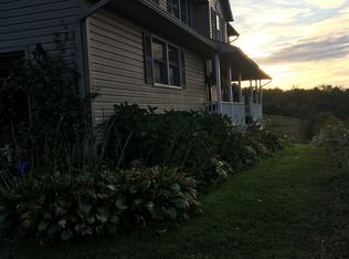 15 McCullough Rd, Imperial, PA 15126