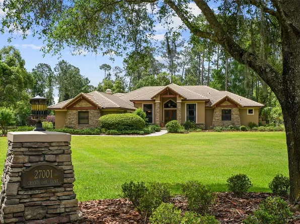 27001 Grand Oak Ln, Tavares, FL 32778
