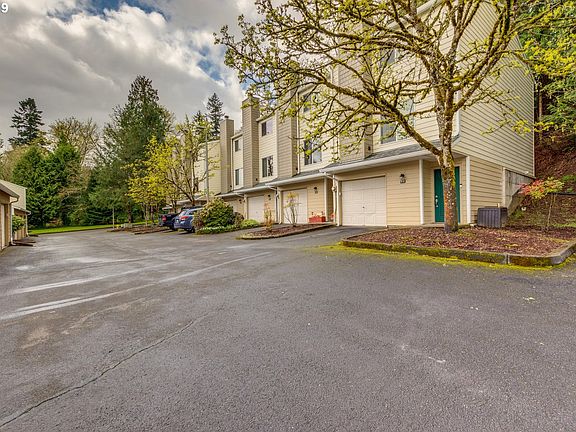 2nd image of 13216 NE Salmon Creek Ave Unit 7F