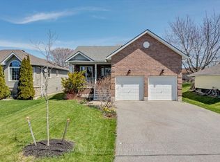 805 Poplar Ave, Georgina, ON L4P3E9