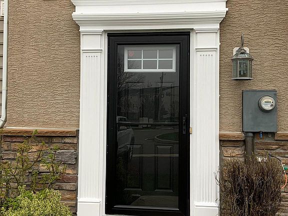 4th image of 115 Raven Ct