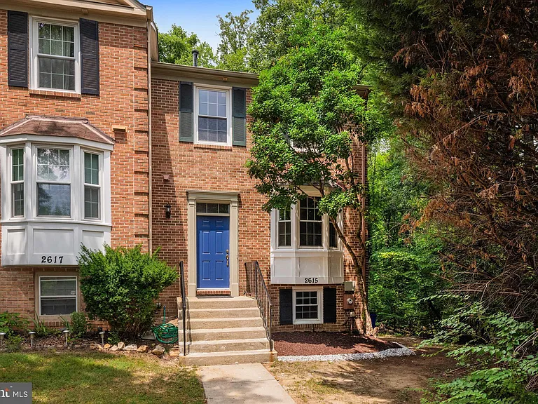 2615 Chivalry Ct — Photo 60