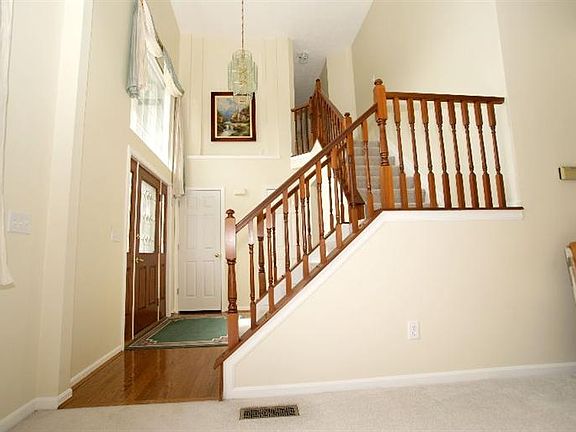 3rd image of 6150 Cherry Lane Farm Dr