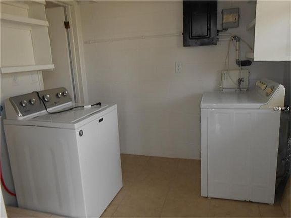 5th image of 1776 Banyan Dr
