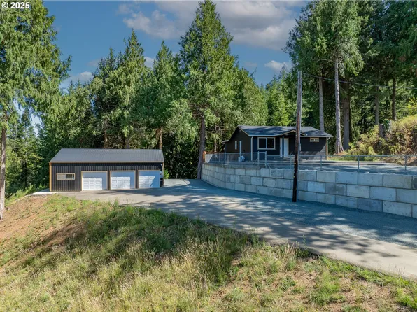 94531 Smokey Ln, Coquille, OR 97423