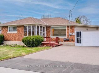 66 Traynor Ave, Kitchener, ON N2C 1V9