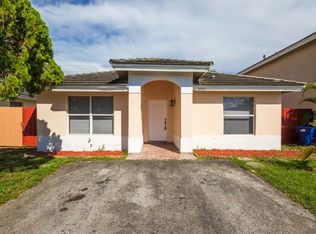 5202 NW 185th Ter, Opa Locka, FL 33055