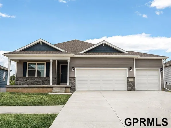 17030 Craig St, Bennington, NE 68007