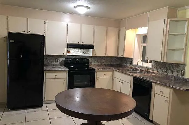 7028 Nathan Rd — Photo 33