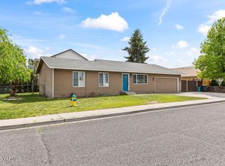 6406 Terry Ave, Yakima, WA 98908