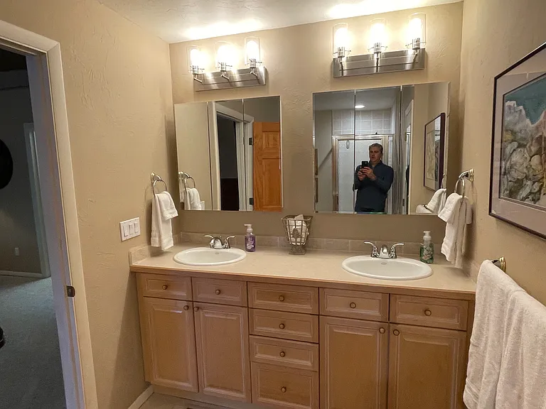 718 Stone Creek Dr #A — Photo 8
