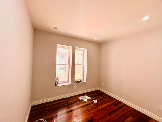 Rented by GROOME REALTY LLC | media 24