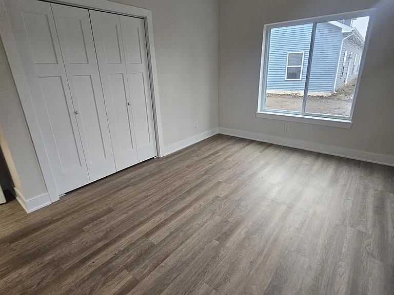 1105 Emerald Cv — Photo 9