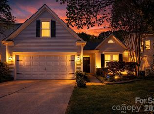 9654 Waltham Ct, Charlotte, NC 28269